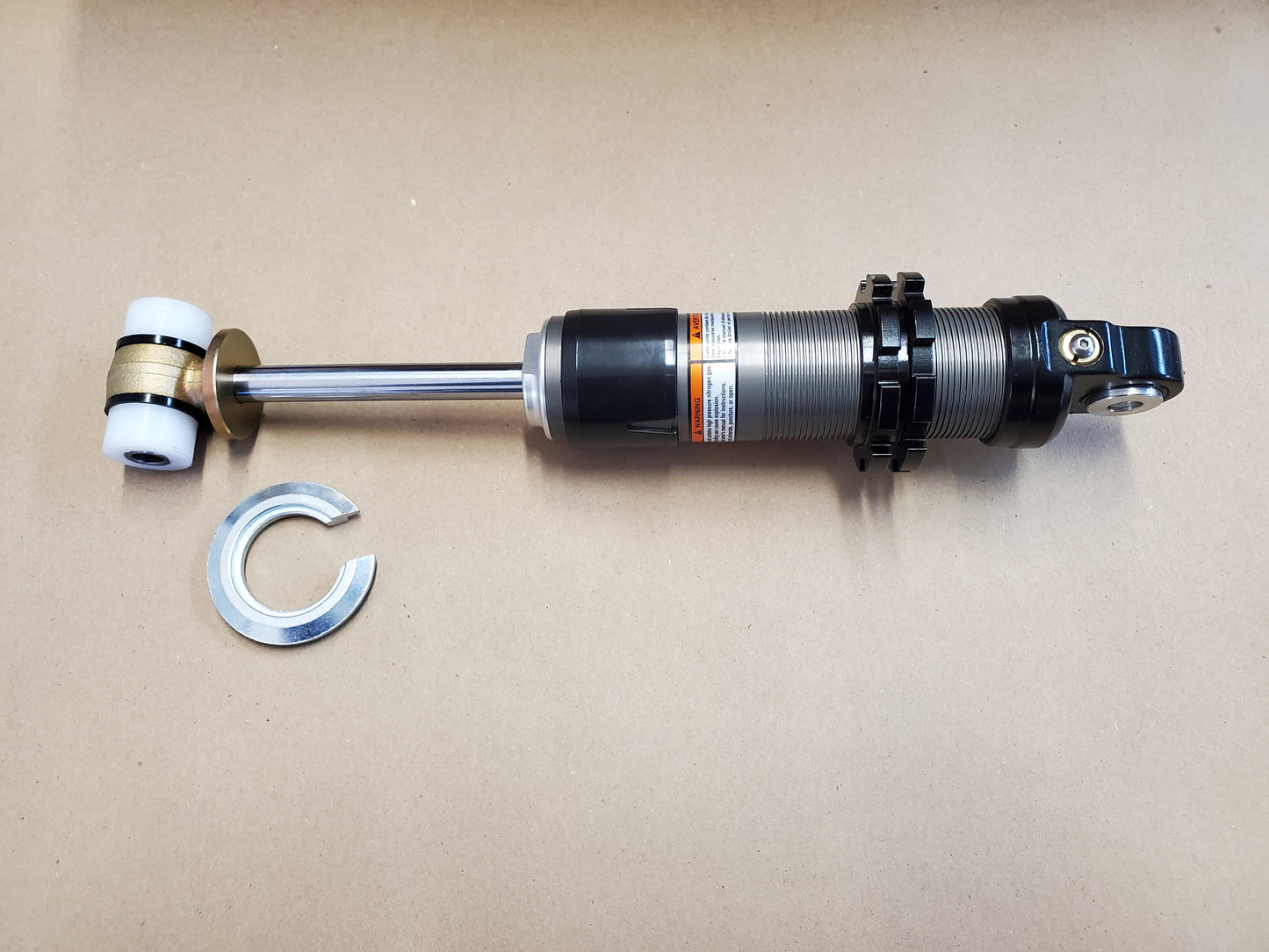 Front track shock for YAMAHA Nytro XTX, Apex XTX, Mtx, Venture.